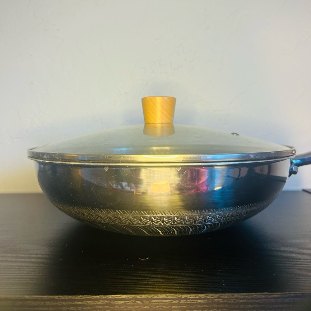 SUS 304 Elegant Stainless Steel Sauté Pan with Wooden Knob